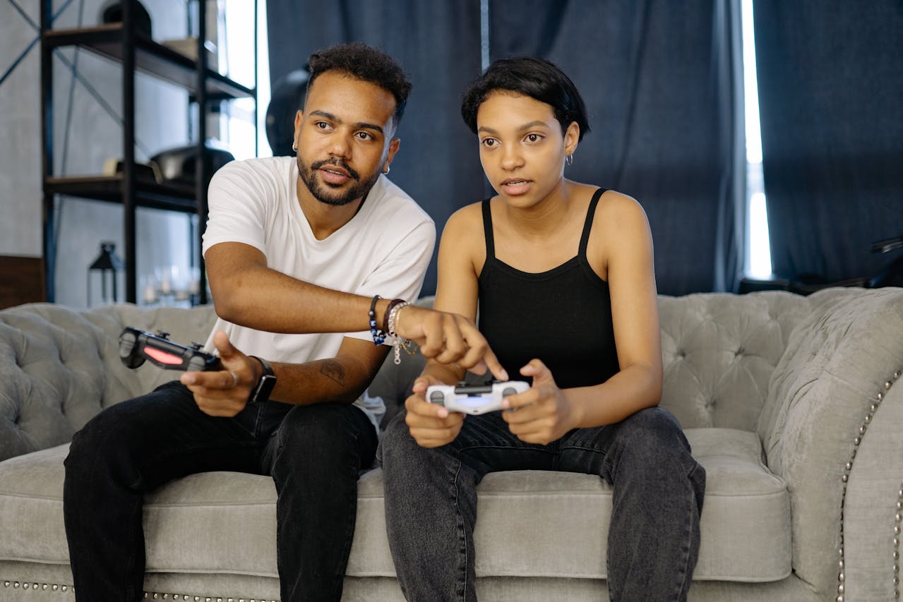 Le rôle du jeu et de la légèreté dans l’intimité adulte